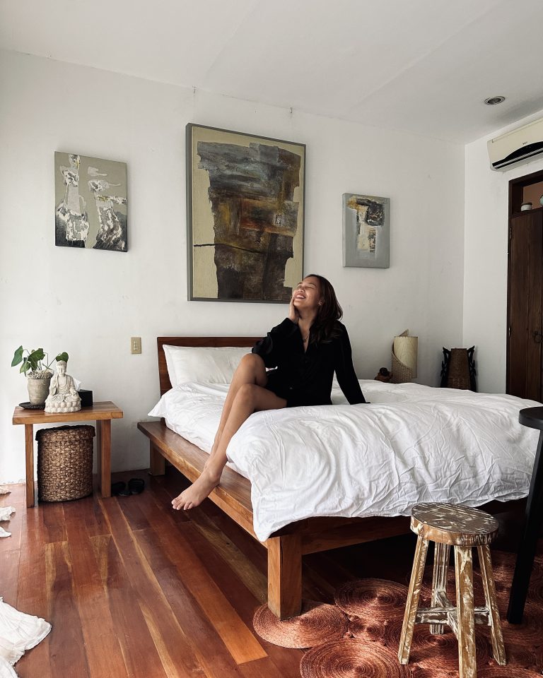 7 BEST THINGS TO DO AT HOME: A Traveler’s Guide to Staying Sane 4 best things to do at home