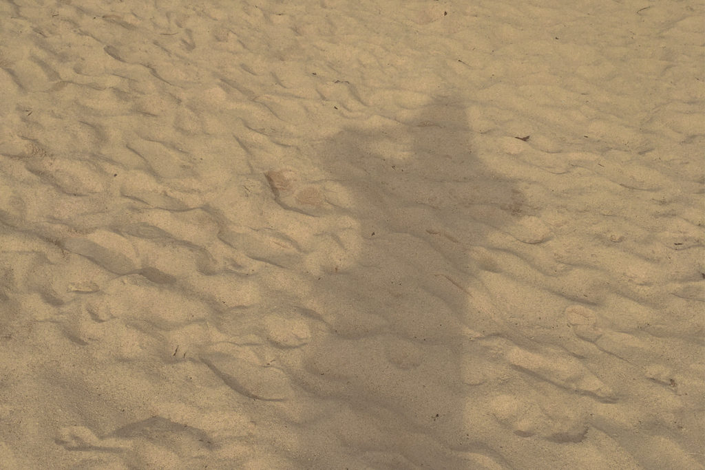 How Beach Therapy Helps Me To Relieve Stress and Isolation 4 girl beach silhouette