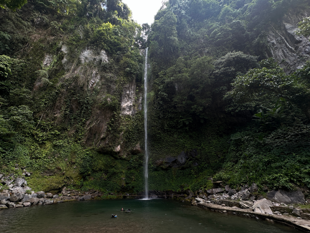 katibawasan falls camiguin island