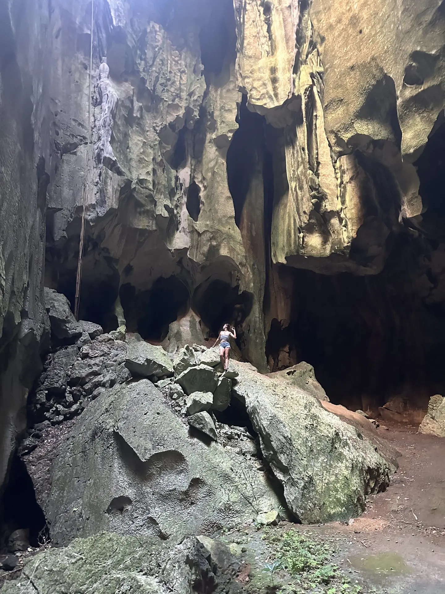 GIGANTES ISLAND TRAVEL GUIDE: Island Hopping, Best Things To Do, & Itinerary 7 IMG 4692 scaled